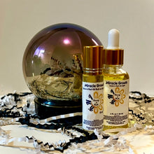 Load image into Gallery viewer, The Golden Fortune Teller š® - Limited Edition Cuticle Oil Bundle