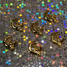 Load image into Gallery viewer, π Peaches Over the Moonπ || Gold Tone Nail Art Charm || Cat Flatback Stud