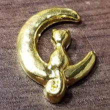 Load image into Gallery viewer, π Peaches Over the Moonπ || Gold Tone Nail Art Charm || Cat Flatback Stud