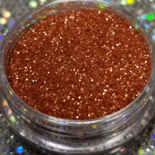 Load image into Gallery viewer, Peachy Verbena || Cosmetic Glitter || Ultra Fine 3g Pot